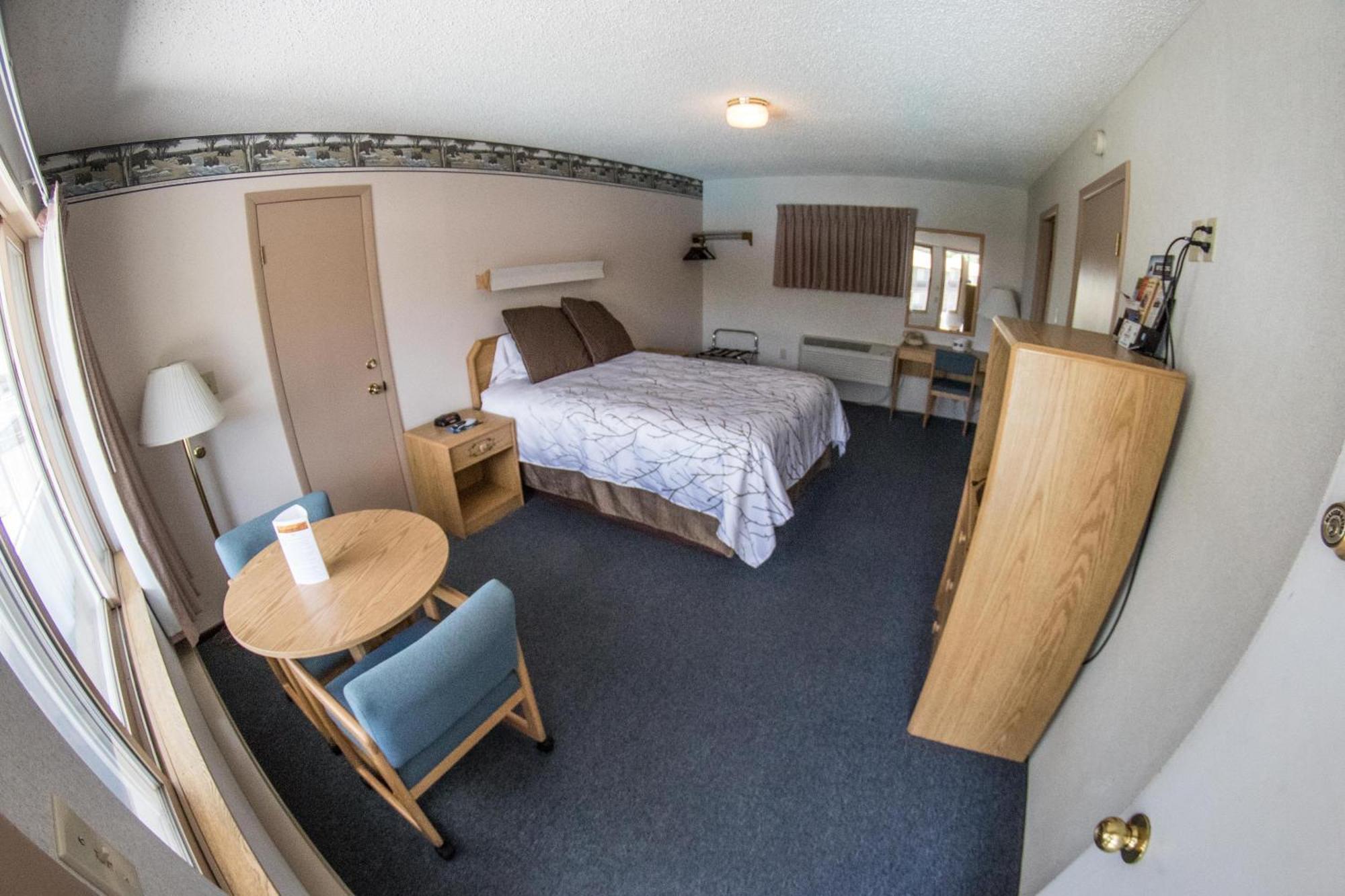 Stagecoach Inn & Suites 2*