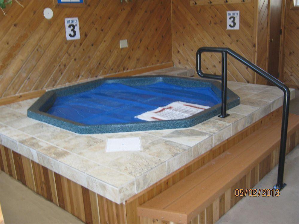 Stagecoach Inn & Suites 2*
