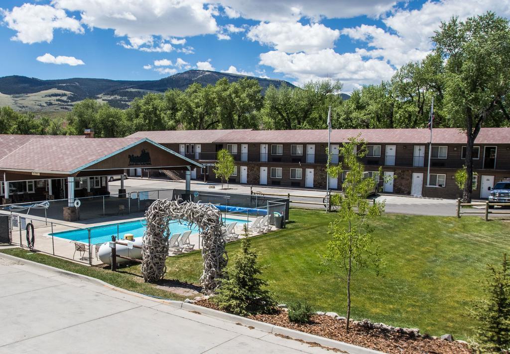 Stagecoach Inn & Suites Motel 2*