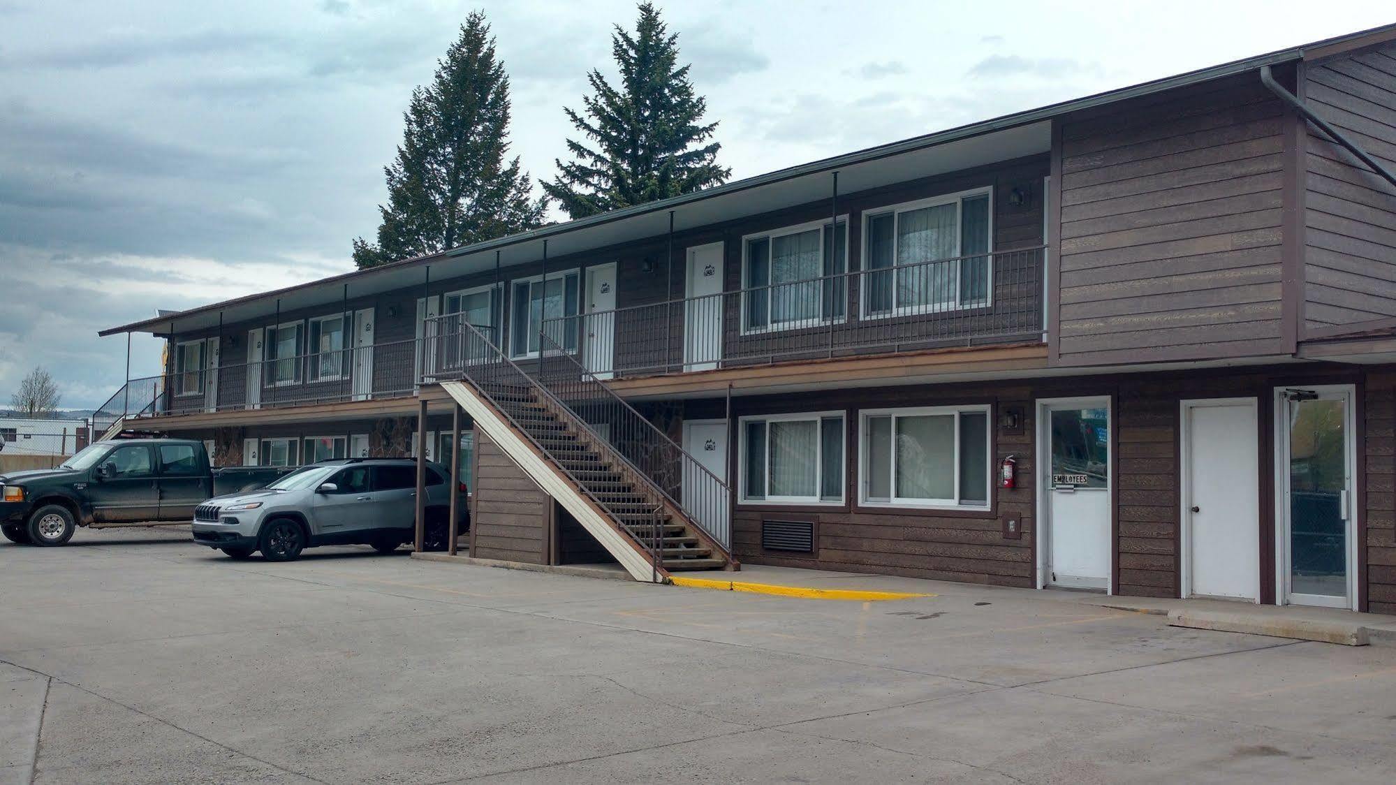 Motel Stagecoach Inn & Suites