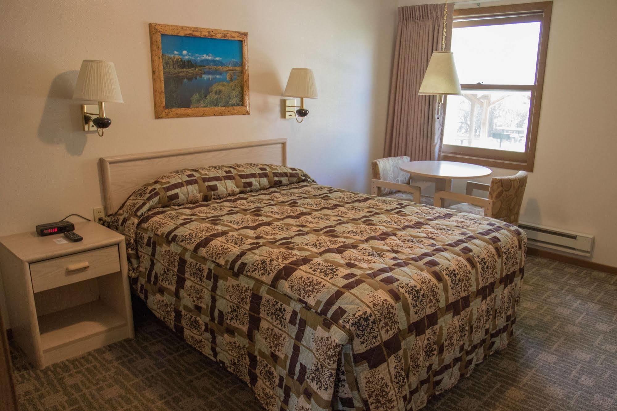 Stagecoach Inn & Suites Motel