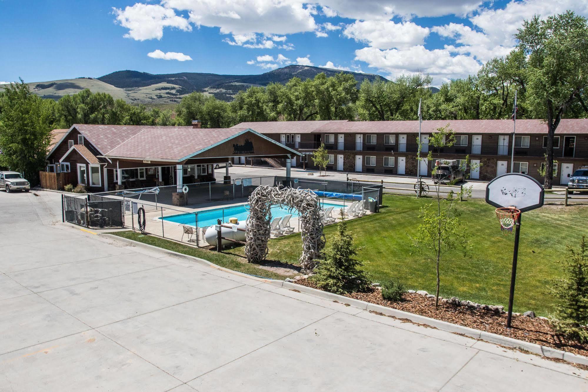 Motel Stagecoach Inn & Suites 2*
