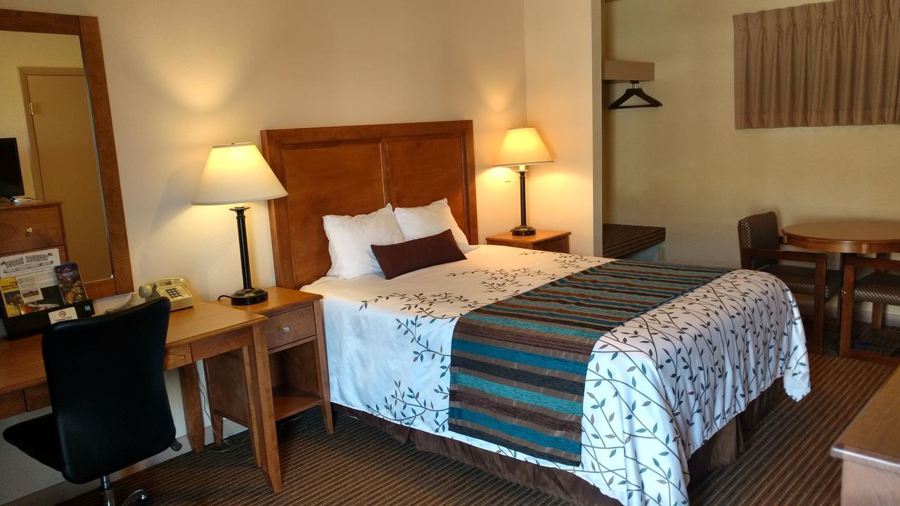 Motel Stagecoach Inn & Suites 2*